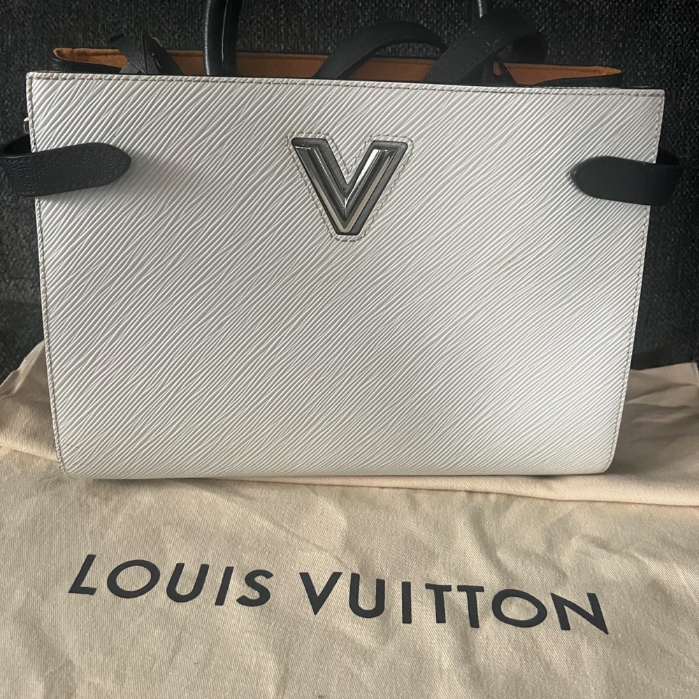Louis Vuitton Epi Blanc twist tote